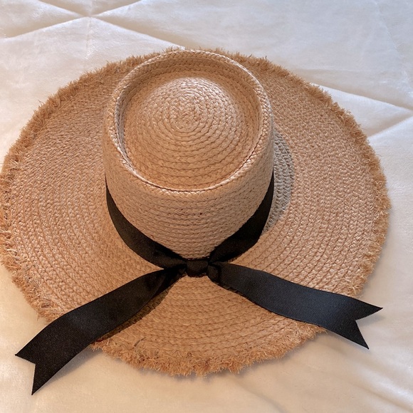 Lack of Color The Ventura Raffia Straw in excellent condition size 55 small - Picture 3 of 8